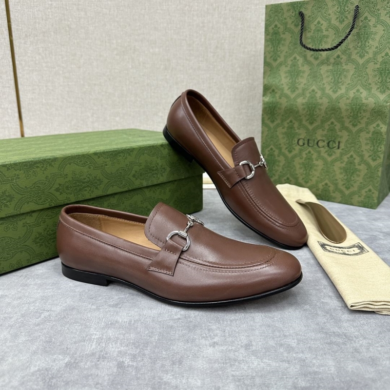 G*u*i leather shoes